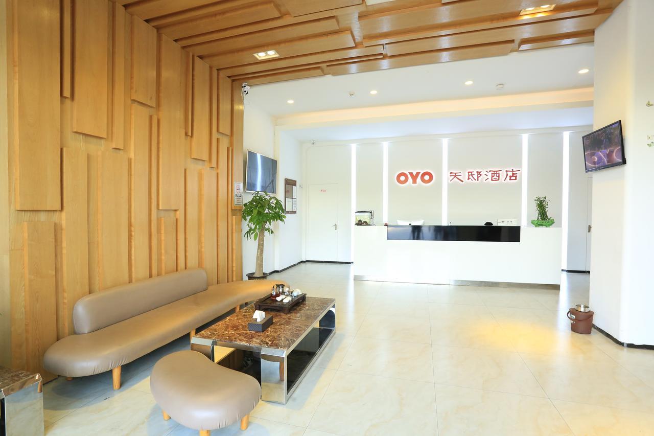 Oyo8001 Tiandi Hotel Shenzhen Zewnętrze zdjęcie