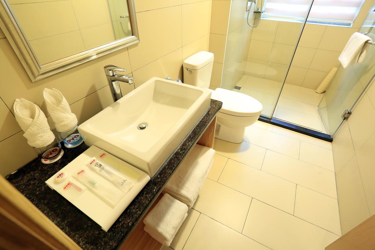 Oyo8001 Tiandi Hotel Shenzhen Zewnętrze zdjęcie