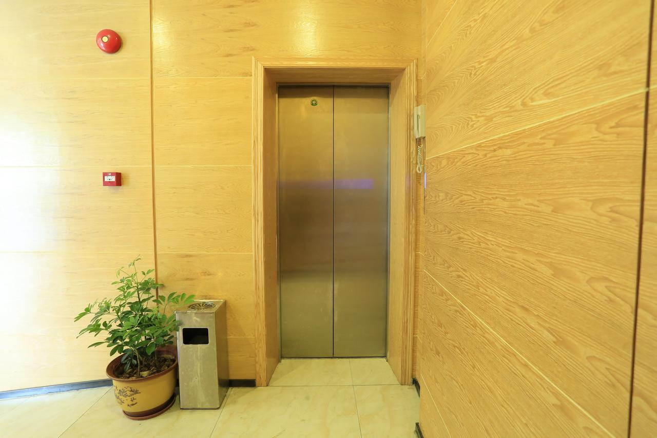Oyo8001 Tiandi Hotel Shenzhen Zewnętrze zdjęcie