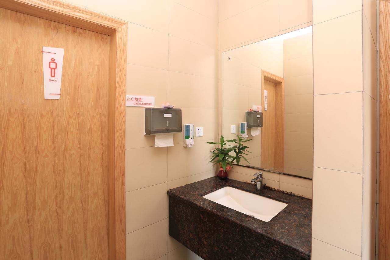 Oyo8001 Tiandi Hotel Shenzhen Zewnętrze zdjęcie