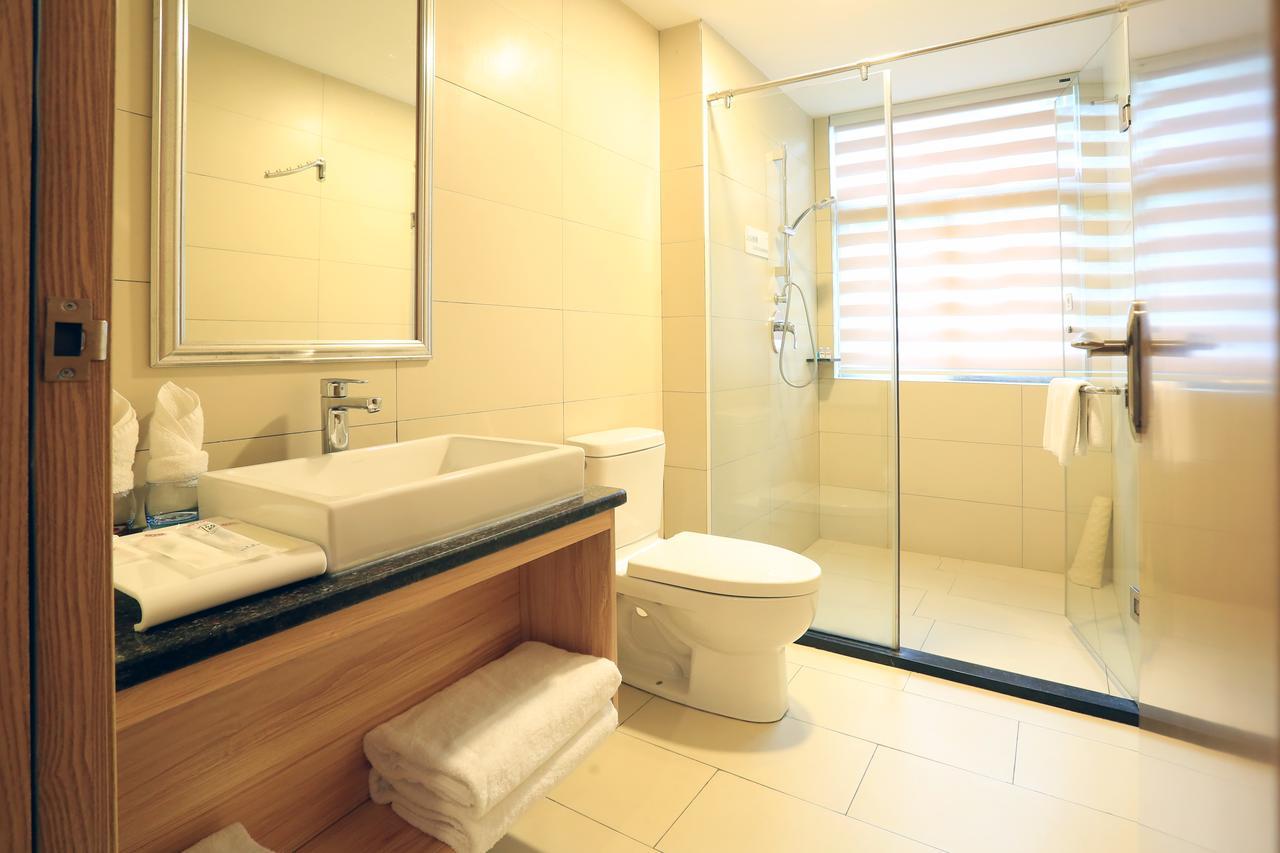 Oyo8001 Tiandi Hotel Shenzhen Zewnętrze zdjęcie